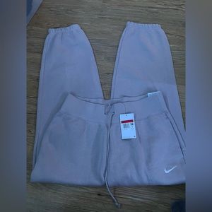 Nike Oversized Fit High Rise Sweatpants